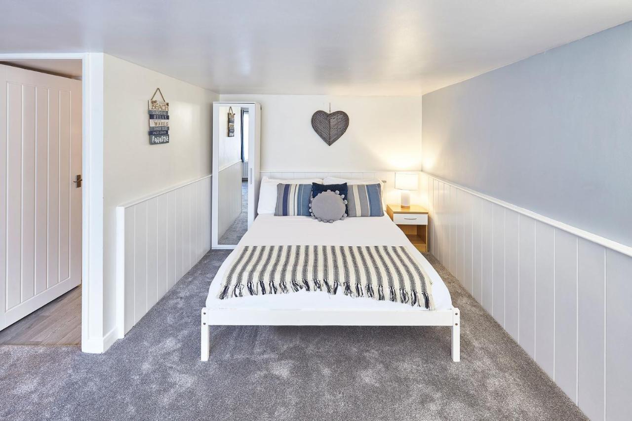 Host & Stay - Princess Place Studio Whitby Kültér fotó